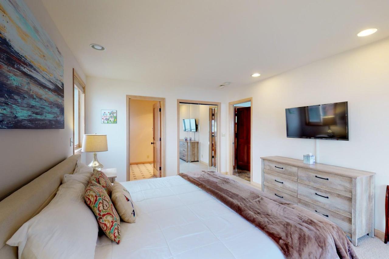South Lakeshore Waterfront Oasis 첼런 외부 사진